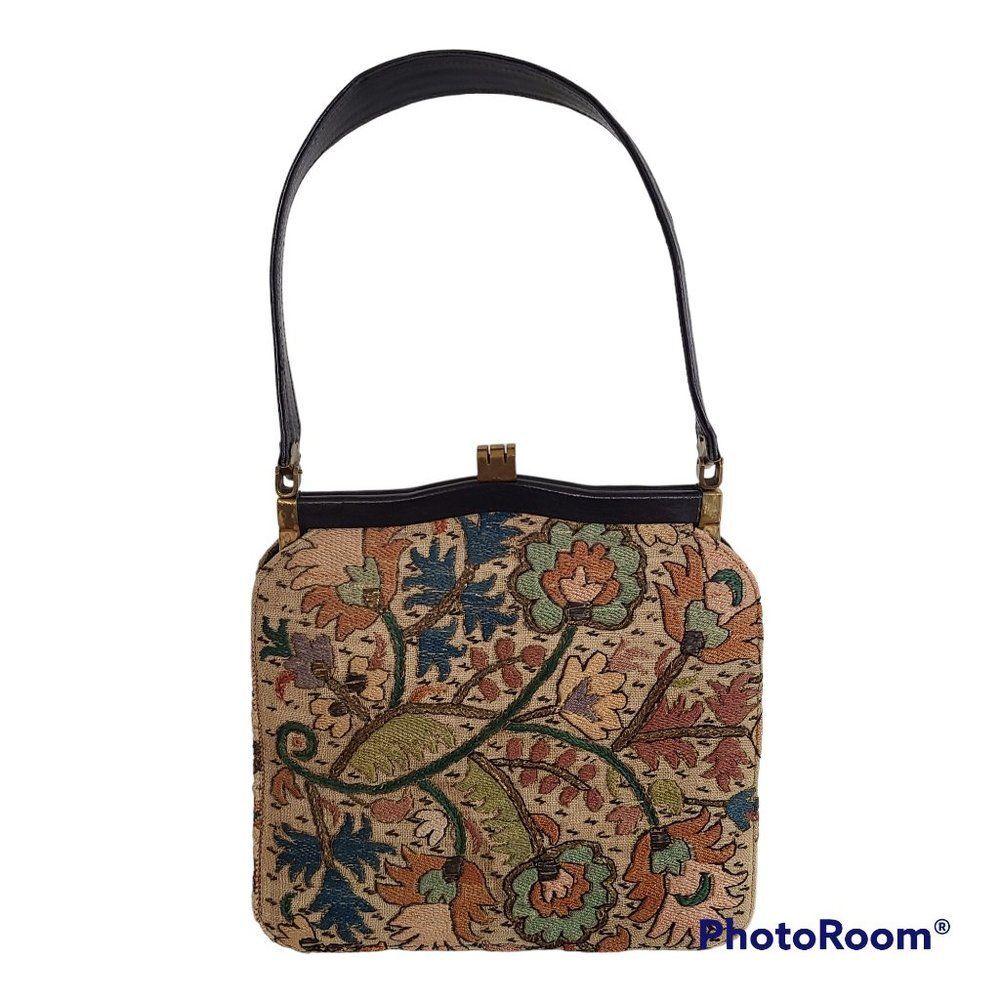 Vintage Floral Carpetbag Tapestry Needlepoint Embroidered Clasp Purse With Strap